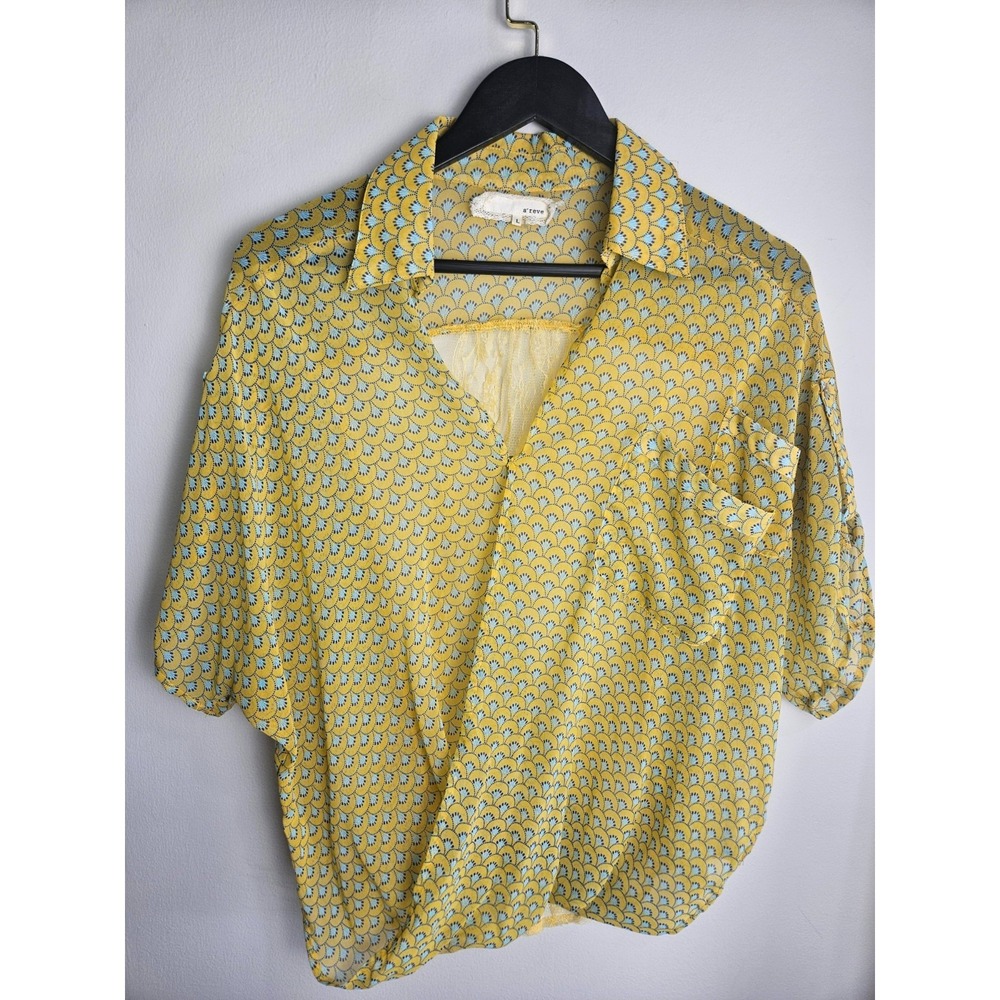 A'Reve Sheer Blouse‎ Size Large Yellow Print Drape Front Lace Back Short Sleeves